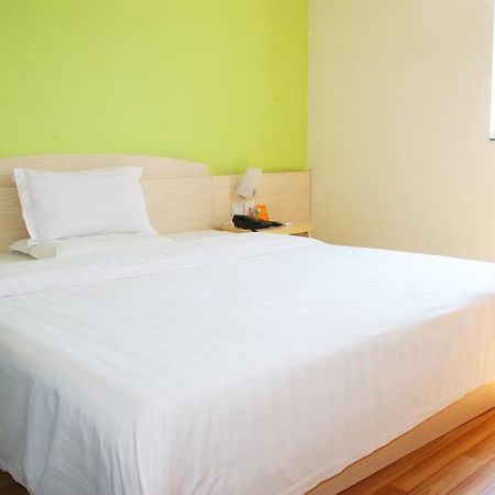 7Days Inn Dalian Gangwan Square Station Port Bagian luar foto