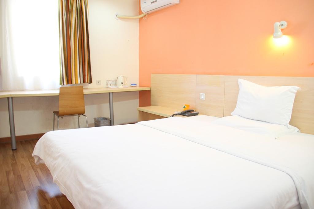 7Days Inn Dalian Gangwan Square Station Port Bagian luar foto