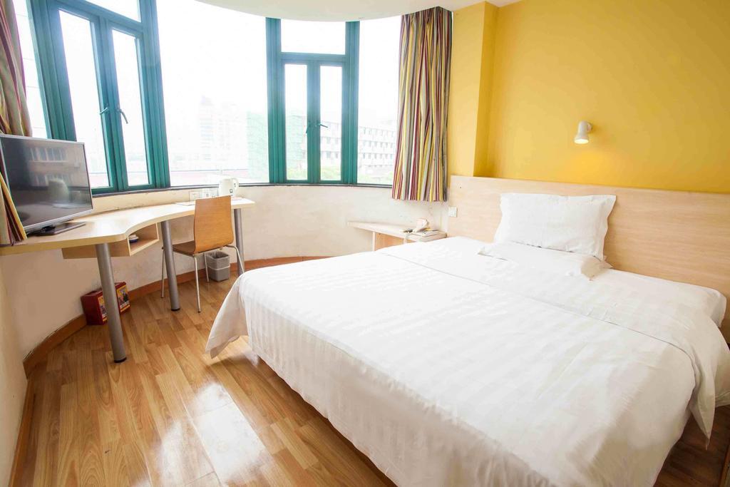 7Days Inn Dalian Gangwan Square Station Port Ruang foto