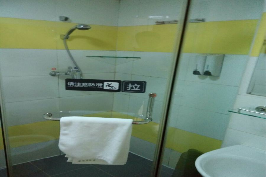 7Days Inn Dalian Gangwan Square Station Port Bagian luar foto