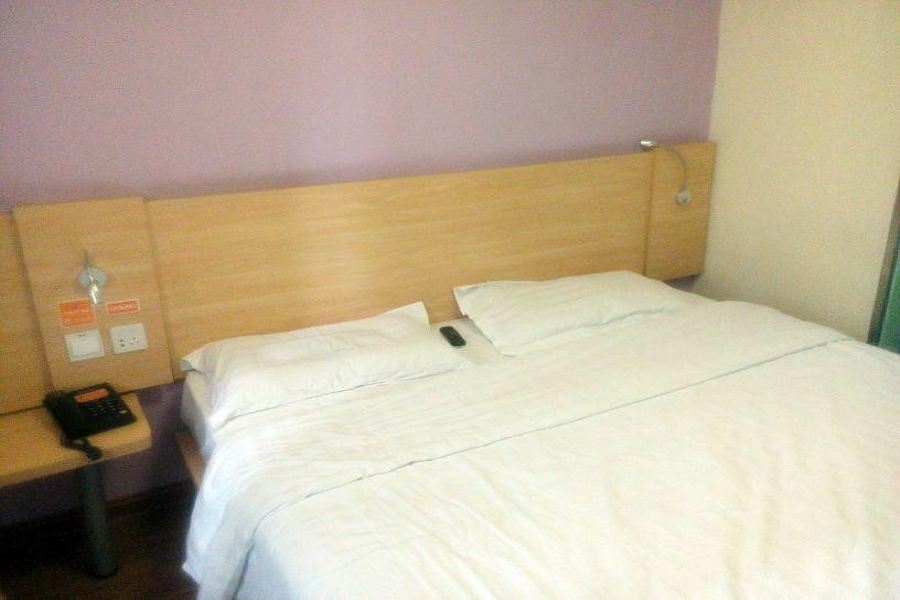7Days Inn Dalian Gangwan Square Station Port Bagian luar foto